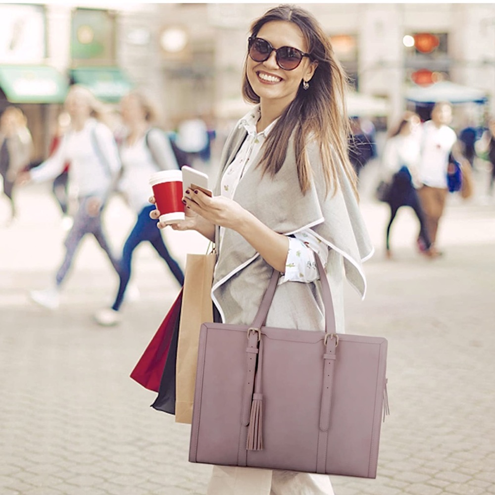 NWT Lilac Large Purse 🌸 Perfect fit for laptop 💻